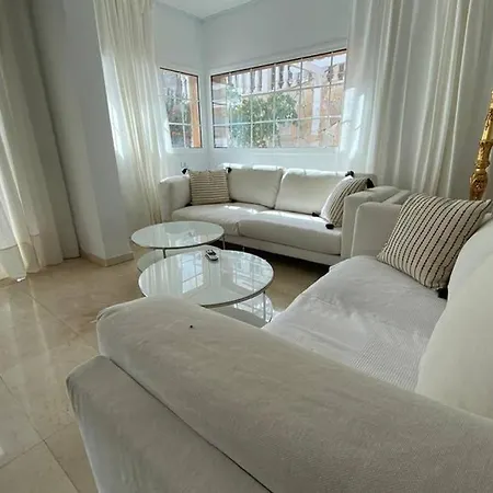 Vila Casa Kelly *